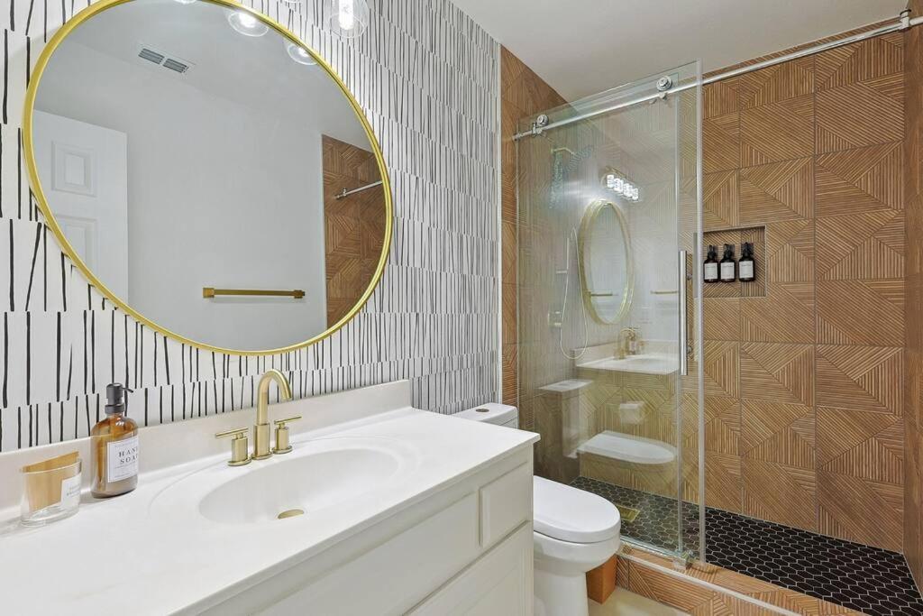 Wellness Oasis 5Br W Pool + Huge Yard + Fire Pit Villa Sachse Dış mekan fotoğraf