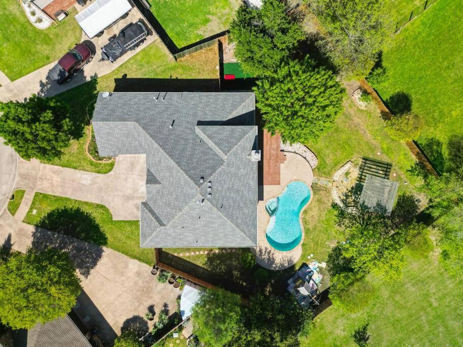 Wellness Oasis 5Br W Pool + Huge Yard + Fire Pit Villa Sachse Dış mekan fotoğraf
